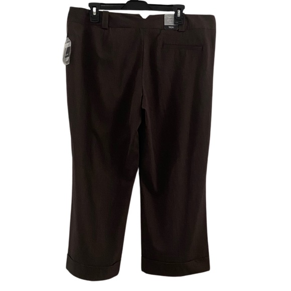 Ladies Size 14, Dark Brown, Low Rise Crop Pant by Mossimo - Picture 3 of 7